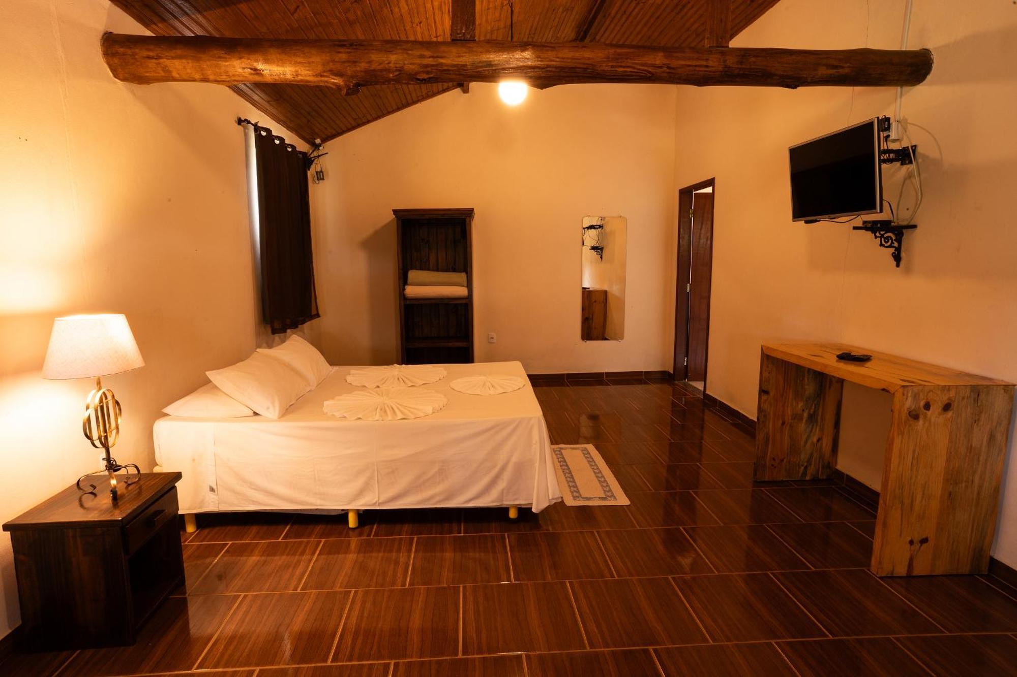 Hotel Alpha Ville Chales Conceição da Ibitipoca Bagian luar foto