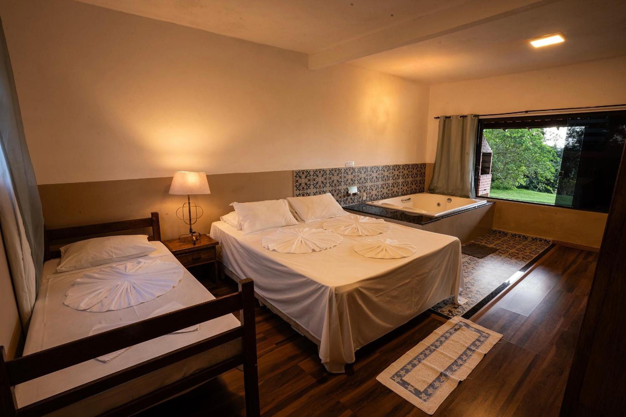 Hotel Alpha Ville Chales Conceição da Ibitipoca Bagian luar foto